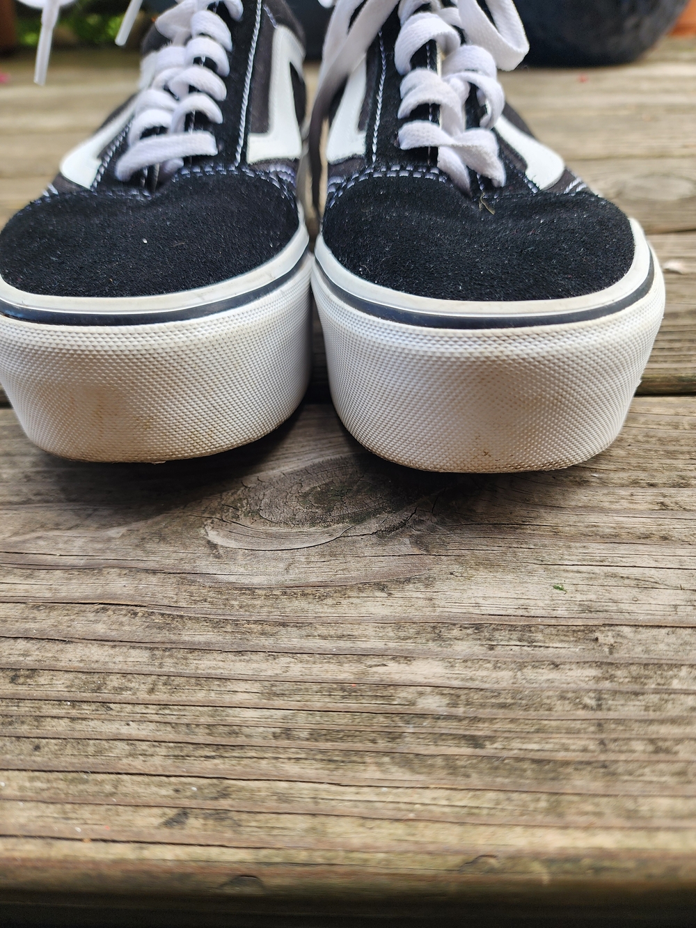Vans Black and White Old Skool Sneaker Size 8.5 - Picture 10 of 15
